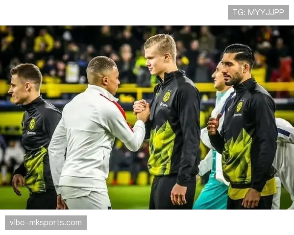 哈兰德 vs 伊布：新时代与旧时代的北欧中锋，终结方式与战术角色差异解析