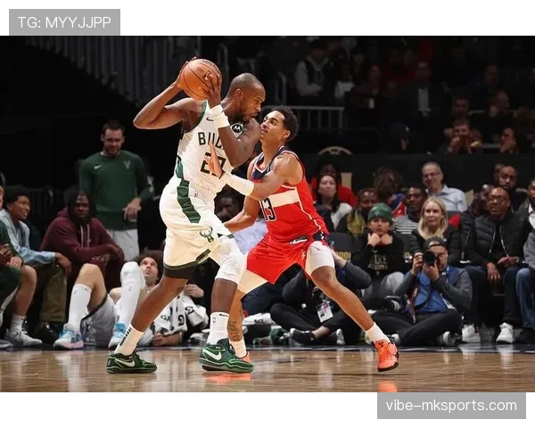 布里奇斯无球跑动制造空位，3D价值拉开进攻空间